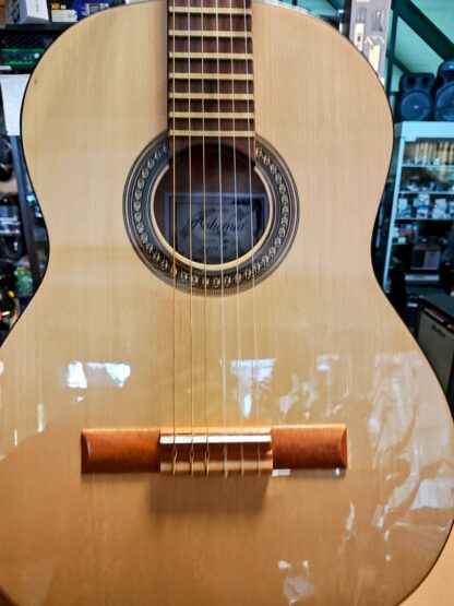 Guitarra criolla BOHEMIA estudio superior,puente de nogal,diapasón cedro,tapa pino,modelo 18