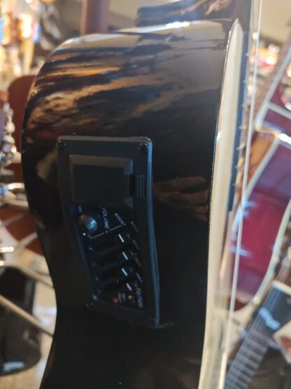 Guitarra electrocriolla PARQUER con eq activo 5 bandas,con tensor regulable,funda impermeable,madera de tilo - Imagen 3