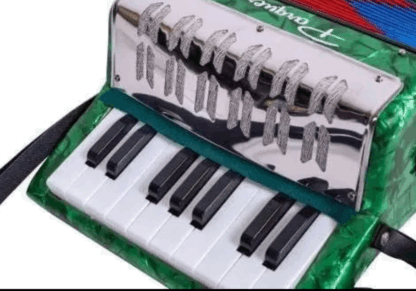 Acordeon niños con teclas PARQUER ,17 teclas,8 bajos