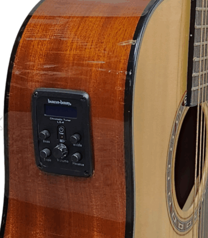 Guitarra electroacústica profesional marca WASHBURN ,modelo AD5CE APPENTICE series,diapasón palo Rosa,tapa pino abeto,lateral y fondo Mahogany,equalizador BARCUS BERRY LX4,clavijero profesional,equipada con cuerdas Daddario xp16 bronce fosforado - Imagen 5